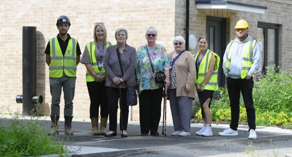 Tenant Hub Members Visit Samlet Road Development - Caredig